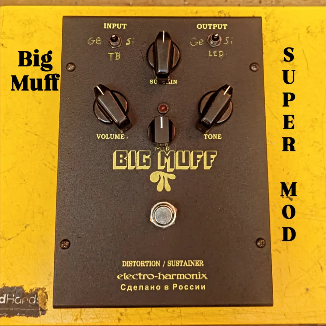 EHX 90s Russian Big Muff